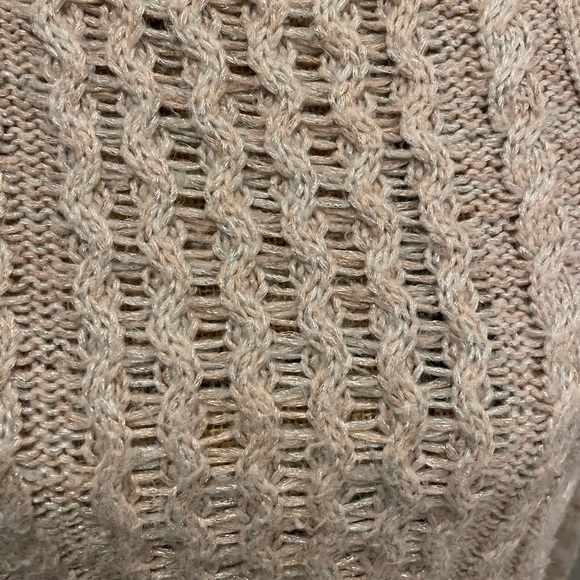 American Eagle Sweater - Picture 3 of 4